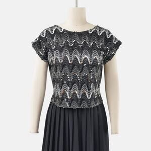 Vintage 70s Black and Silver Sequin Blouse Cap Sleeve Crop Top XS S